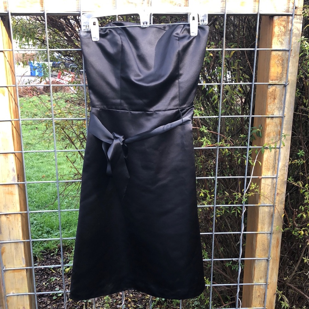 Bill Levkoff black strapless satin like fabric dress size 10
